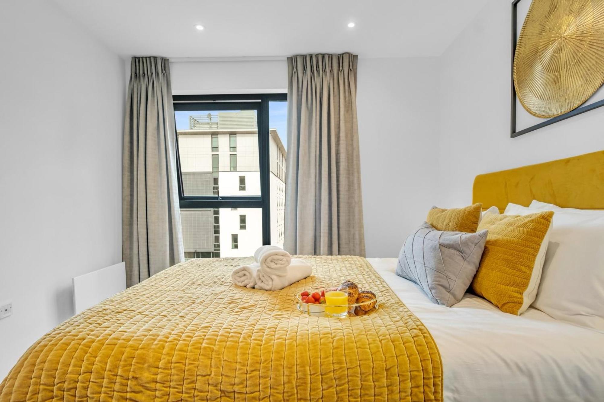 Luxurious & Glamorous Centrally Located 2 Bedroom 2 Bathroom Apartment - Central Birmingham - Secure Parking - Netflix Kültér fotó