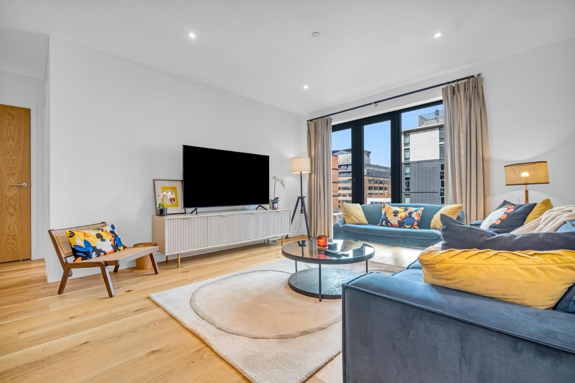 Luxurious & Glamorous Centrally Located 2 Bedroom 2 Bathroom Apartment - Central Birmingham - Secure Parking - Netflix Kültér fotó