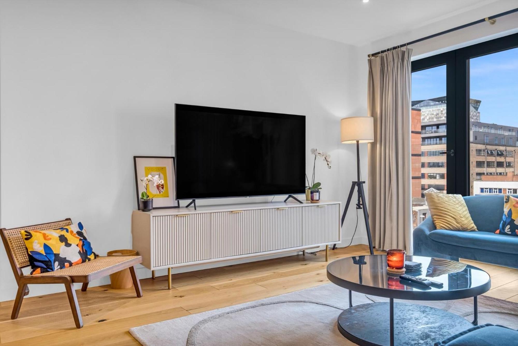 Luxurious & Glamorous Centrally Located 2 Bedroom 2 Bathroom Apartment - Central Birmingham - Secure Parking - Netflix Kültér fotó