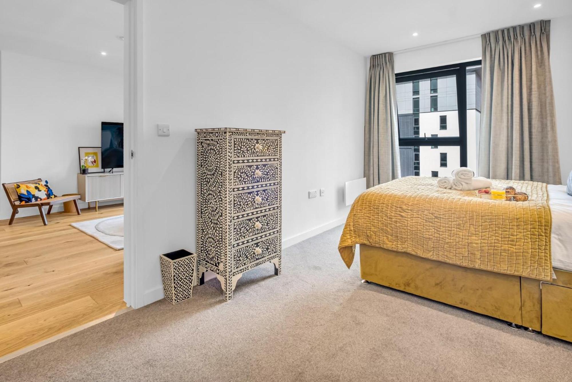 Luxurious & Glamorous Centrally Located 2 Bedroom 2 Bathroom Apartment - Central Birmingham - Secure Parking - Netflix Kültér fotó