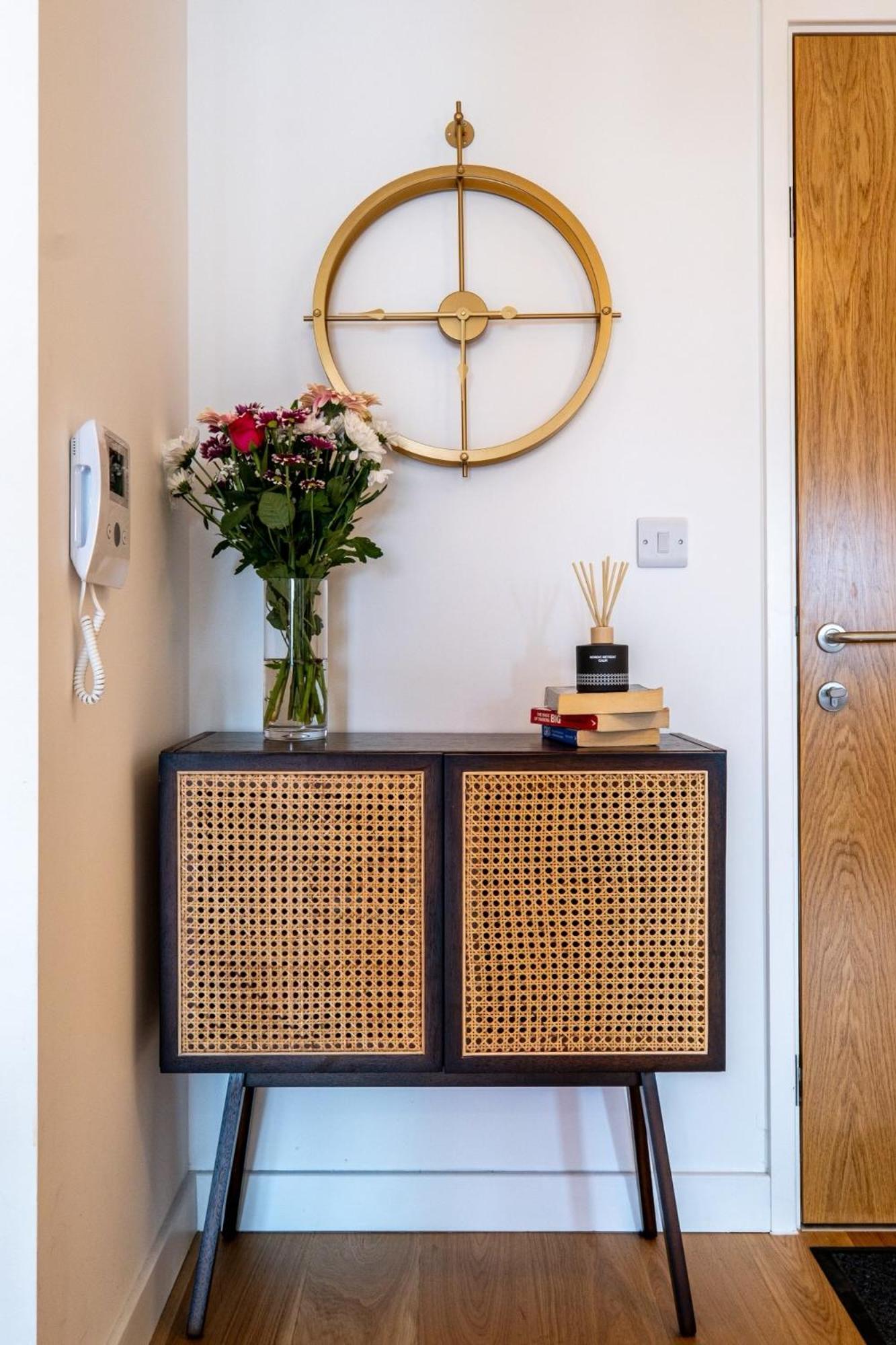 Luxurious & Glamorous Centrally Located 2 Bedroom 2 Bathroom Apartment - Central Birmingham - Secure Parking - Netflix Kültér fotó